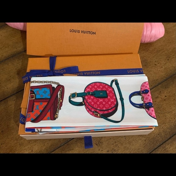 🔥🔥🔥Authentic Louis Vuitton bandeau - Picture 4 of 9